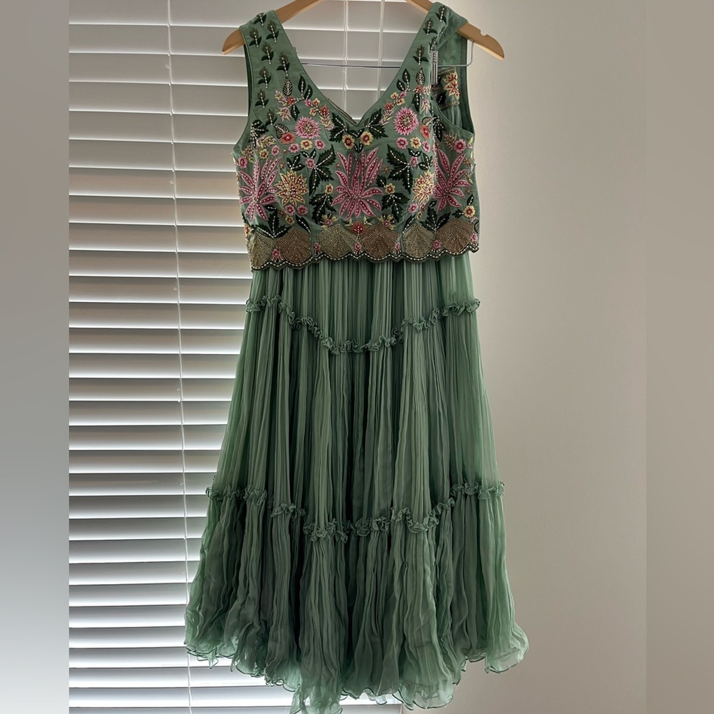 Embroidery Green Lehenga / Choli! Blouse and Skirt!